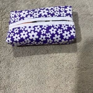 Purple Floral Pouch for Tissues💜